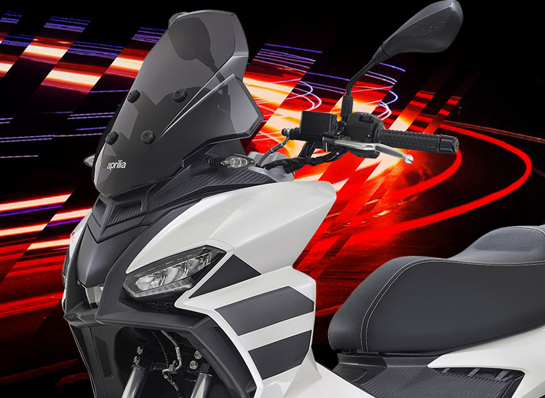 Aprilia SR GT Close Up 870X636 Frontale 1