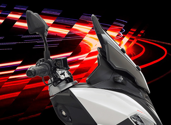 Aprilia SR GT Close Up 870X636 Manubrio 1